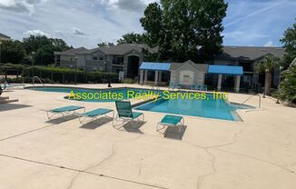 Ready for Immediate move in!   1 bedroom in Windsor Park!