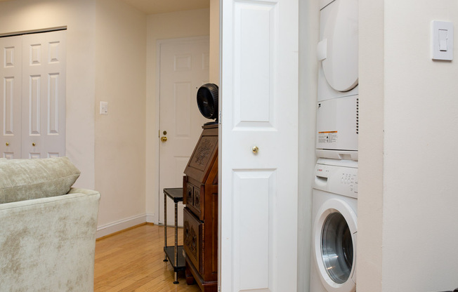 1621 T ST NW #606
