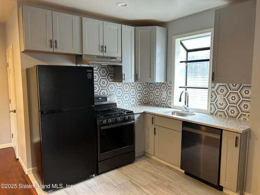 88 ANN ST