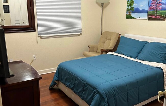 5422 NW 113 PL
