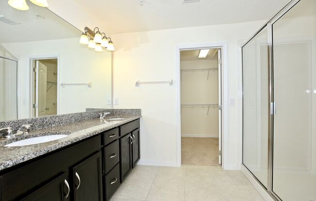 Modern 3/2.5 Spacious Townhome with Gorgeous Lake Views and 1 Car Garage in Thornbrooke - Sanford!