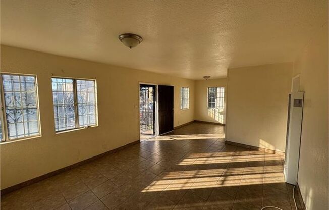 1939 W. 35th Streeet