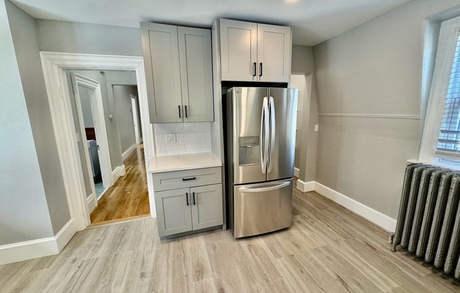 3 beds, 1 bath, 1,400 sqft, $2,900, Unit 2A