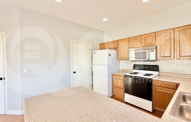 5173 W SHAW BUTTE DR