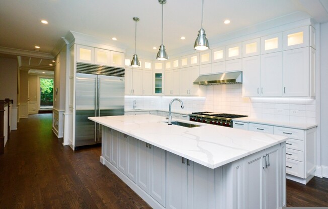 4727 N Winchester Ave, Chicago IL 2S