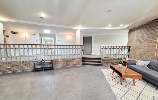 1 bed, 1 bath, 750 sqft, $1,145, Unit 1600-109