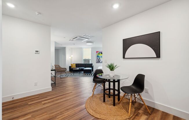 Studio, 1 bath, 529 sqft, $1,275, Unit 308
