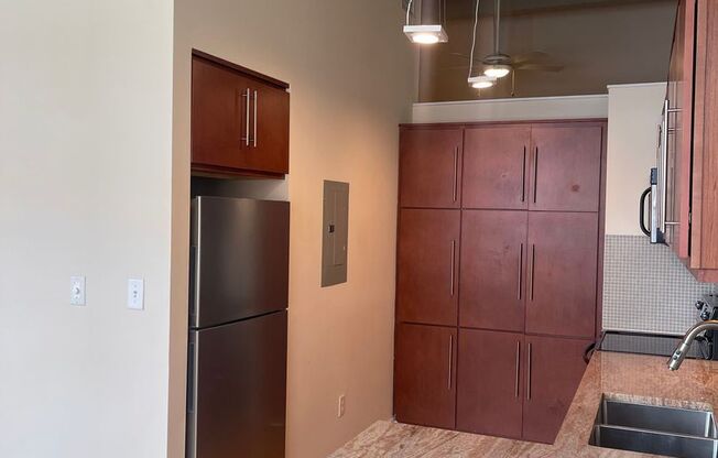 2 beds, 2 baths, 865 sqft, $1,400, Unit 119