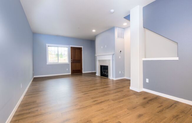 Beautiful 2br/2ba Townhome in Great Wilsonville Location!  ** MOVE IN SPECIAL **