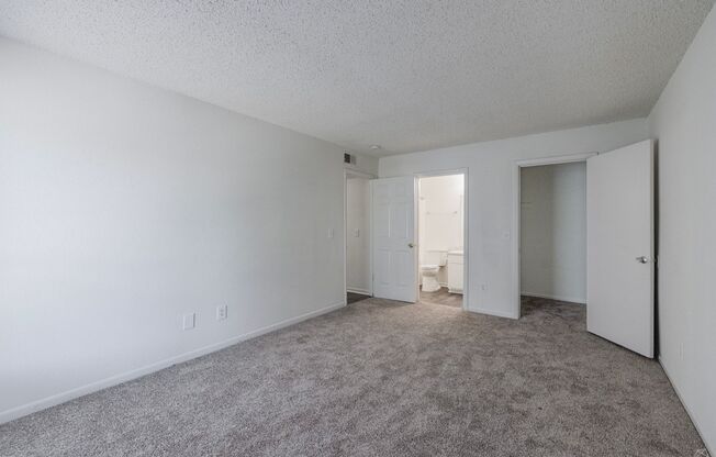 2 beds, 2 baths, 1,016 sqft, $1,195, Unit 2-13B
