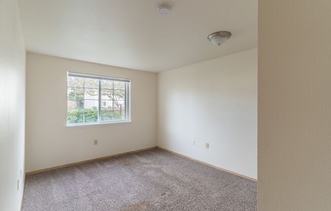 2 beds, 1 bath, 800 sqft, $1,515, Unit 1947-111
