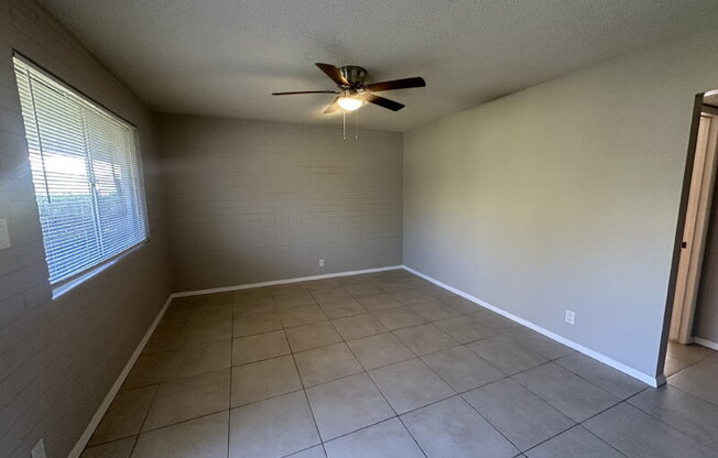 3407 N PAIUTE WAY