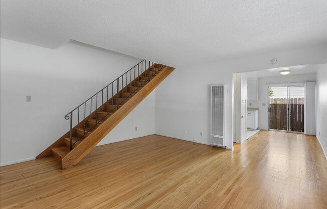 COTTAGE ST 1443