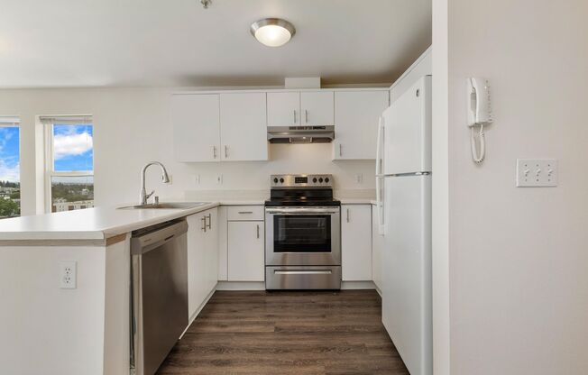 2 beds, 2 baths, 985 sqft, $2,615, Unit 305