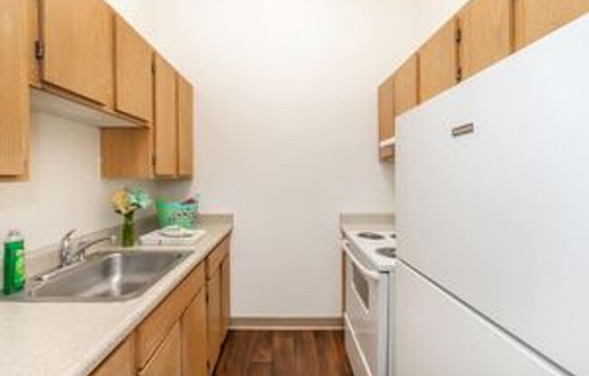 1 bed, 1 bath, 676 sqft, $1,300, Unit 407