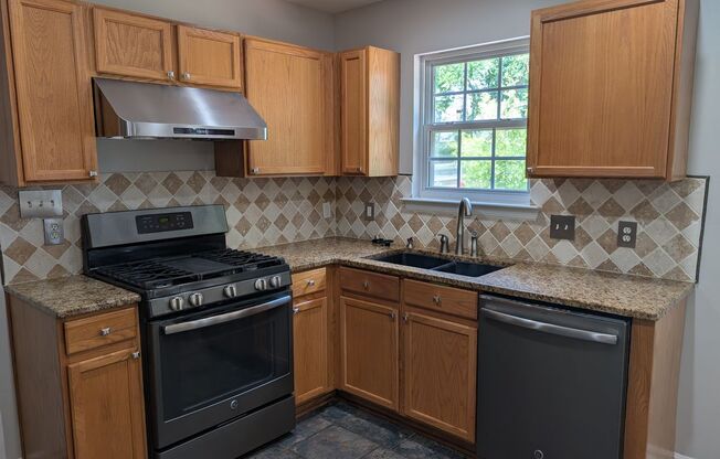 Move-in ready, 2 Story Home Located in the Wildwood Meadows subdivision!