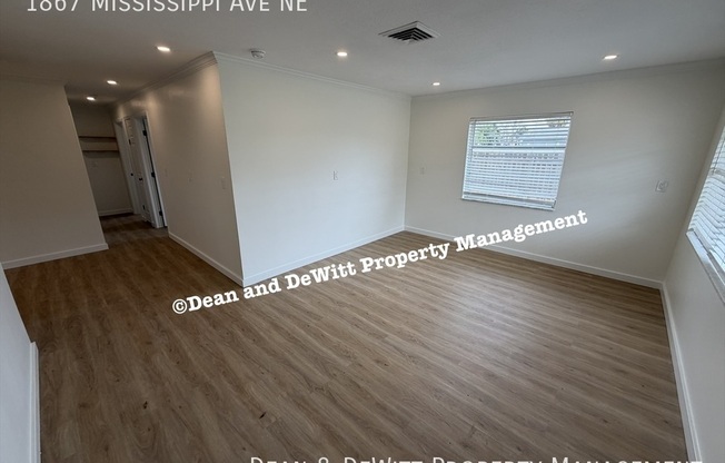 1867 MISSISSIPPI AVE NE
