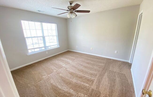 1 bed, 1 bath, 779 sqft, $1,050, Unit 5334 R