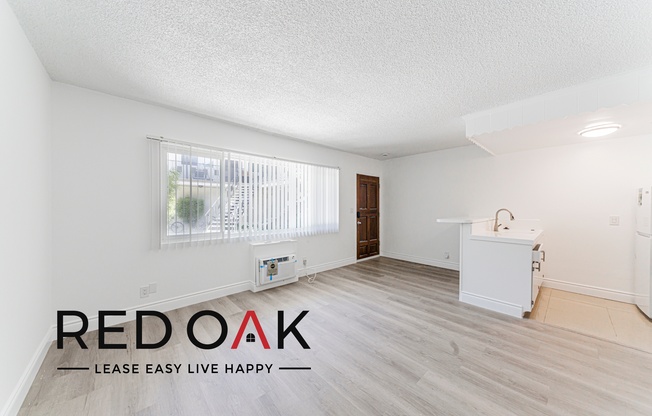 818 W HUNTINGTON DR