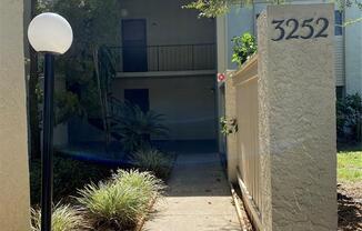 3252 S SEMORAN BLVD