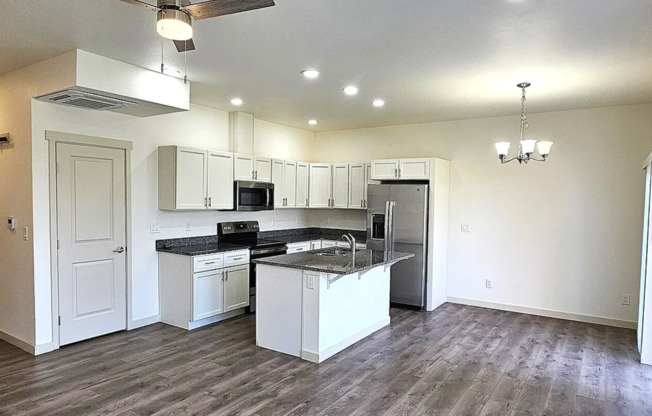 Beautiful New Construction Duplex