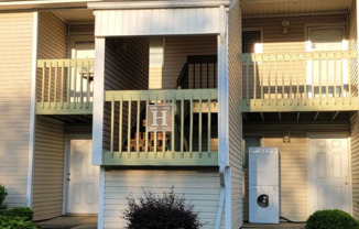 1652 EAGLES PL
