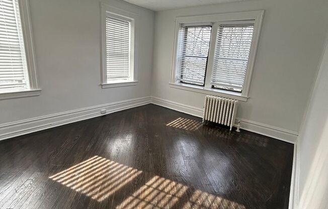 1 bed, 1 bath, 700 sqft, $2,225, Unit D05