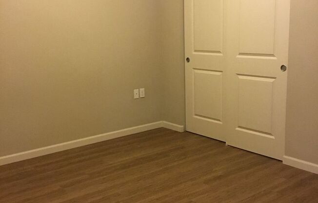 1 bed, 1 bath, 450 sqft, $1,325, Unit 307