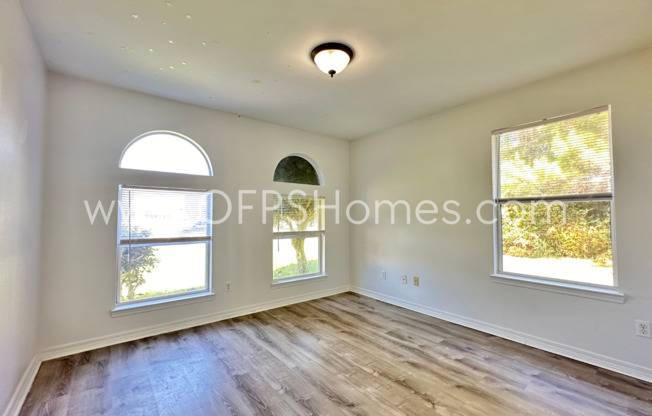 3 beds, 2 baths, $2,200