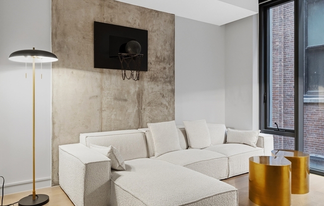 1 bed, 1 bath, 601 sqft, $4,500, Unit 309