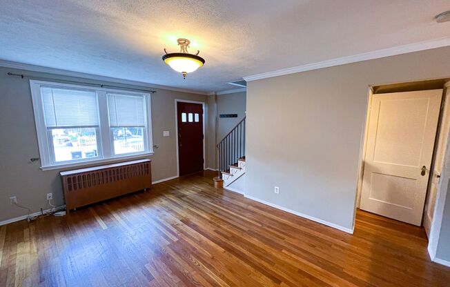 Charming 2 Bed 2 Bath Brick Townhome With A Fully Fenced Yard In Beautiful Foxcroft Heights