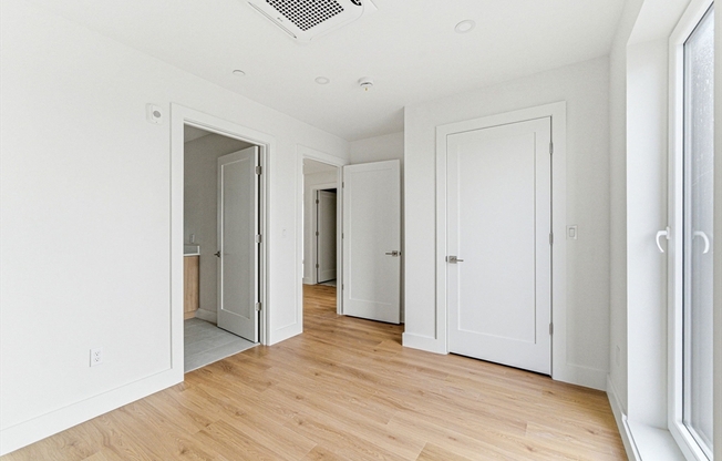 2 beds, 2 baths, 951 sqft, $4,375, Unit 201