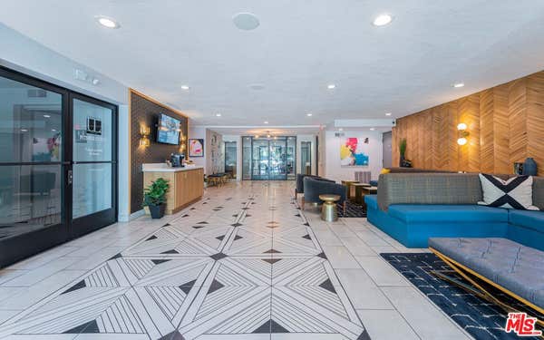 2 beds, 2 baths, 1,165 sqft, $2,800