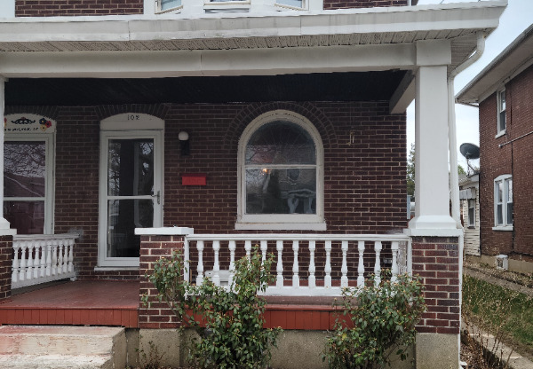 102 W MILTON ST