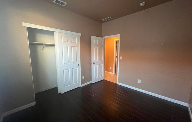 3 beds, 2 baths, $2,295