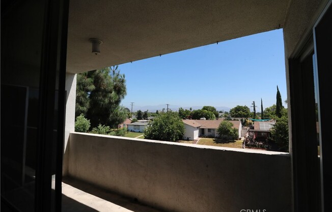 6251 COLDWATER CYN AVE