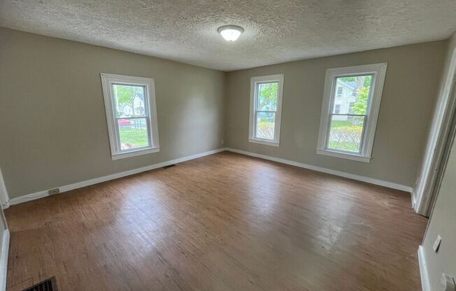 101 COTTAGE ST