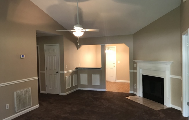 3 beds, 2 baths, $1,650