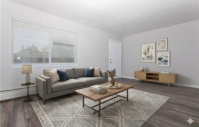 2 beds, 1 bath, 690 sqft, $1,169, Unit 3006-108
