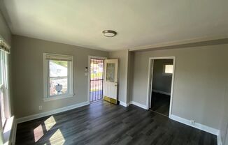 3 beds, 1 bath, $1,050