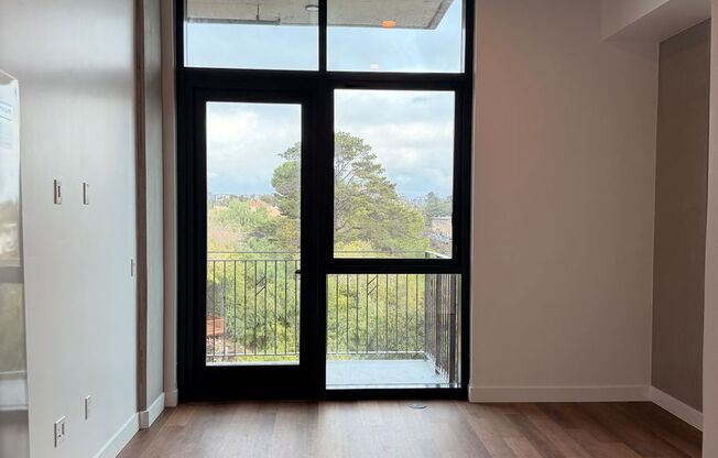 Studio, 1 bath, 362 sqft, $2,995, Unit 911