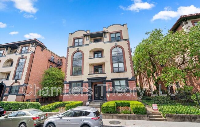 1438 Meridian Pl NW  Unit 304
