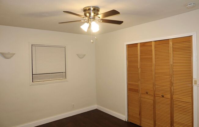 2 beds, 1 bath, $2,395