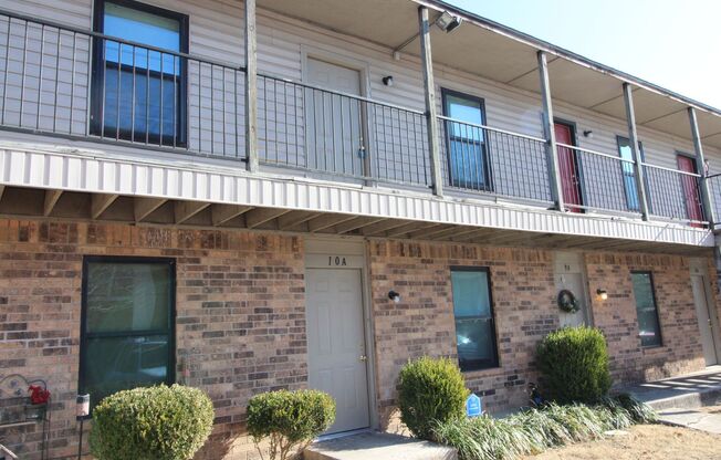 2 beds, 1 bath, 850 sqft, $850, Unit 10B