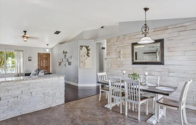 1520 CITRUS DR