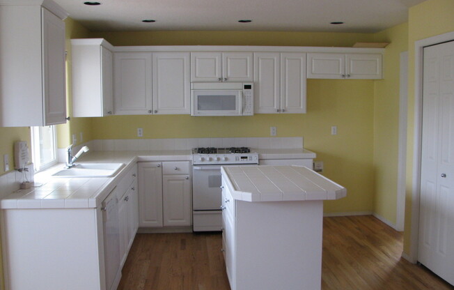 16525 NW Talkingstick Way ~ MOVE-In Special $500 Off 1st Month's Rent!! Magnificent Home with Many Great Features
