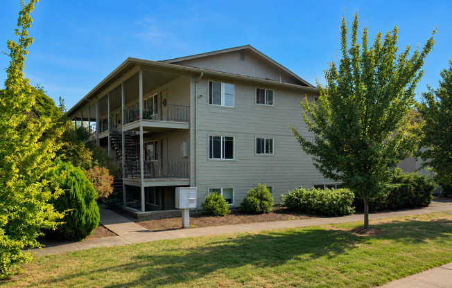 313-01 JSS Apartments - Sheri Lynn