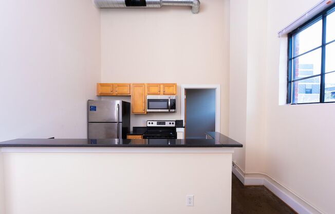 2 beds, 2 baths, 900 sqft, $1,850, Unit 205