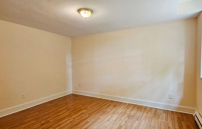 2 beds, 1 bath, 675 sqft, $1,550, Unit 106