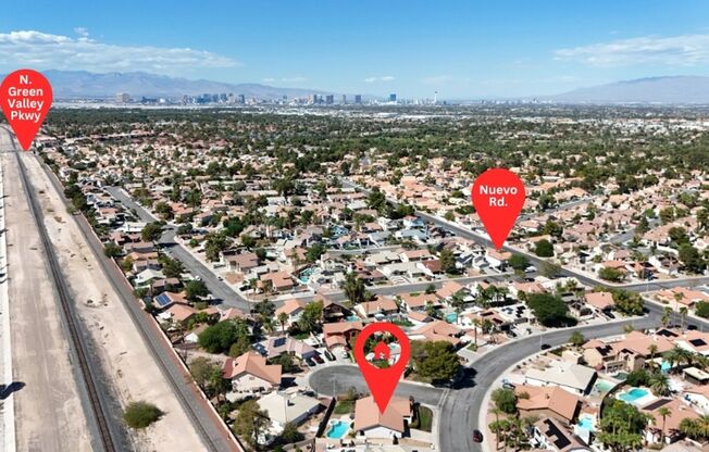 3 beds, 2 baths, $2,790